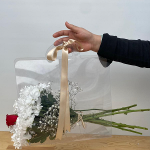  Manavgat Çiçek - BF-223 Lisyantus ve Gül Buketi 